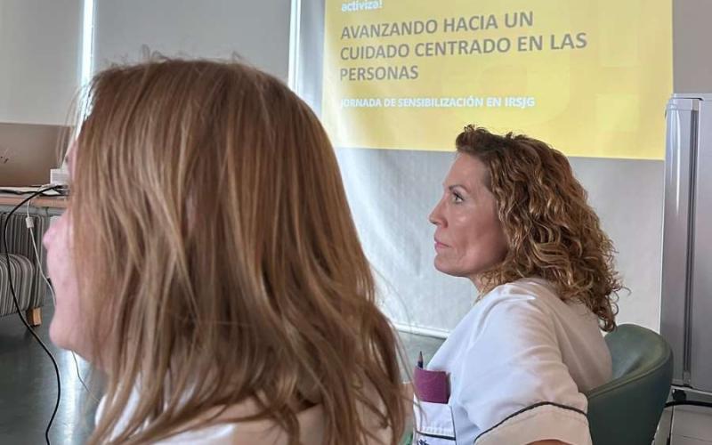 Jornada de trabajo con profesionales de todas las áreas de la Residencia, de donde salió el Grupo Promotor.