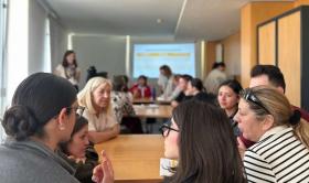 Jornada de trabajo con profesionales de todas las áreas de la Residencia, de donde salió el Grupo Promotor. Jornada de trabajo con profesionales de todas las áreas de la Residencia, de donde salió el Grupo Promotor.